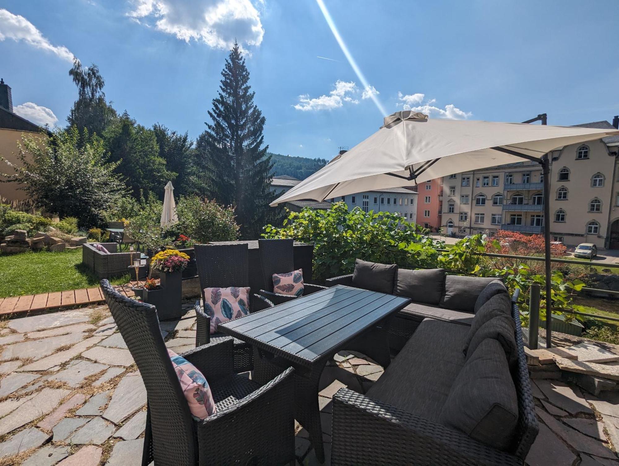 F4 - Urlaubsmagie - Grosse Wohnung Fuer Bis Zu 10 Personen Sebnitz Exterior photo